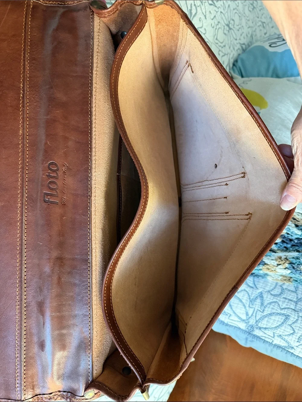 PREOWNED PRELOVED FLOTO Piazza Leather Messenger Bag - BROWN